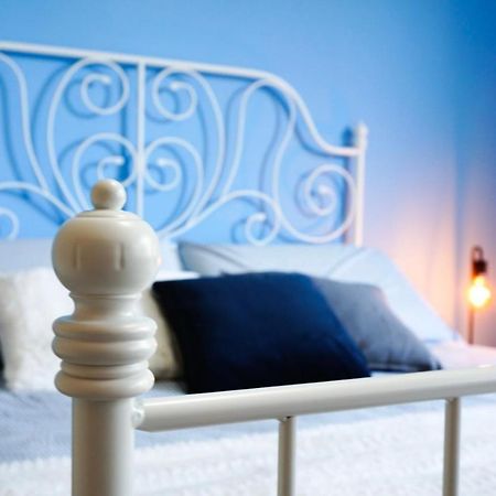 Villa Aurelia - Seafront Apartment With Terrace 콰르투 산텔레나 외부 사진