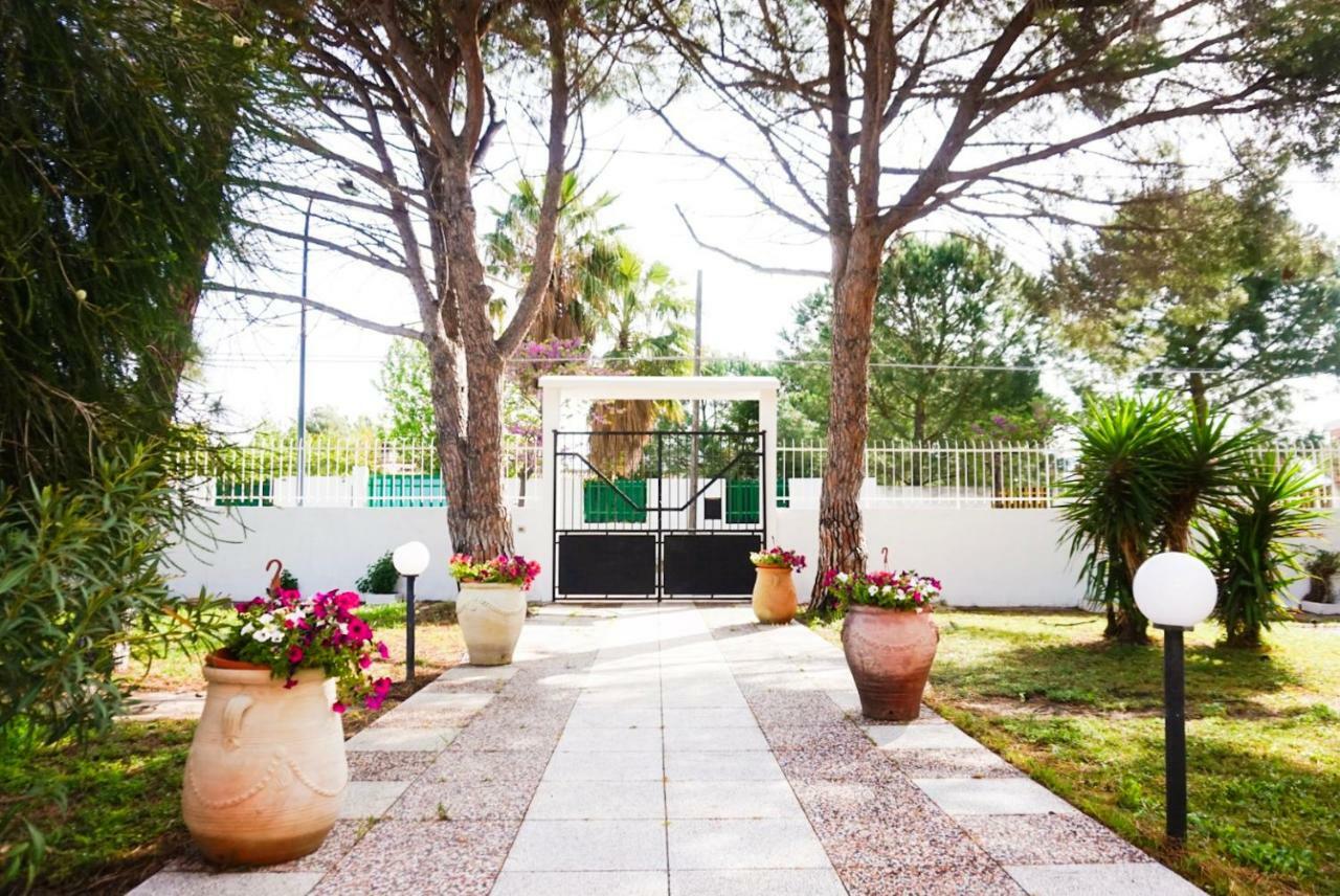 Villa Aurelia - Seafront Apartment With Terrace 콰르투 산텔레나 외부 사진